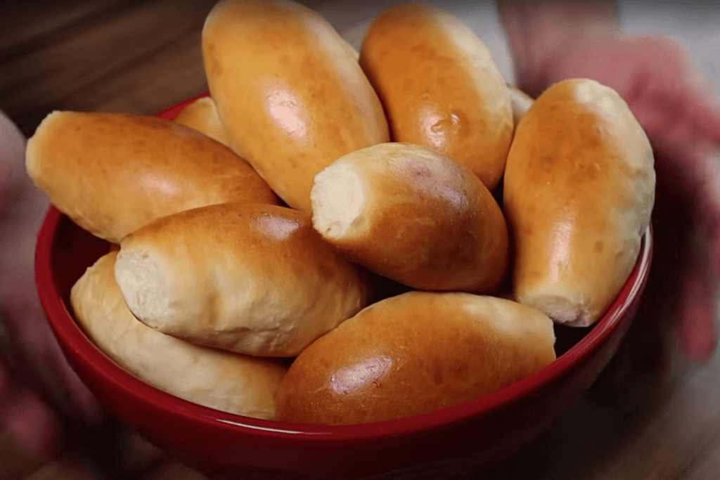 Deliciosas bisnaguinha caseira, tão fofinhas e macias que duram a ...