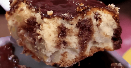 Bolo de banana com chocolate, perfeito para saborear de tardezinha
