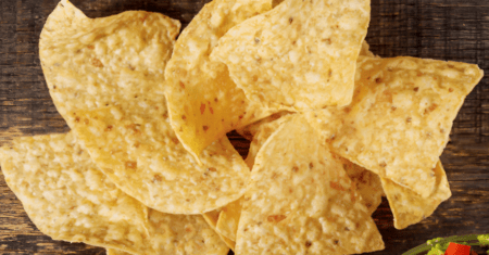 Prepare nachos crocantes em casa e supere os Doritos em sabor